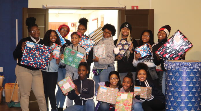 #BKZetas Impact Their Community Through Service by Spreading Holiday Cheer