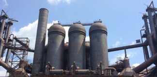 The Rivers of Steel Carrie Carpool Cinema in Pittsburgh Offers Quarantined Residents a Classic Drive-In Experience