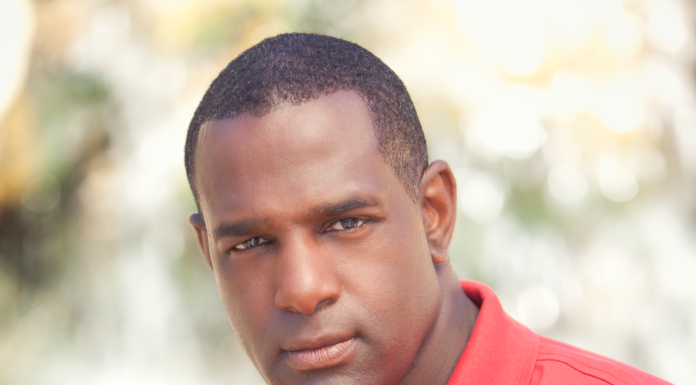 Financial Expert & High-Performance Life Coach Rory Douglas is Helping People Take Back Their Lives