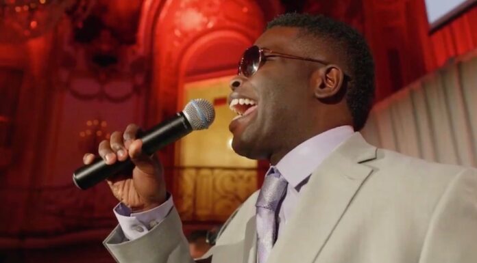 Mario Arnauz Bonds Inspires Audiences with Singing, Public Speaking