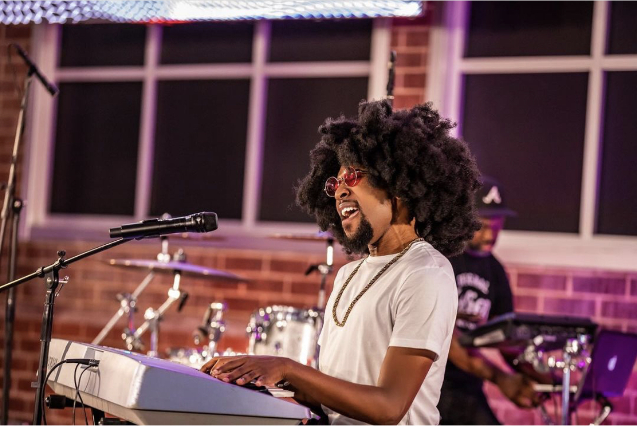 Keeyen Martin Releases New Relatable Single “Tell Me Your Name