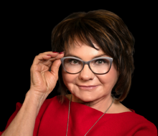 Dr. Katarzyna Tesmer and the Art of Intensive Skincare