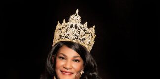 Ms. Renee Reynolds Crowned Ms. Classic Universe