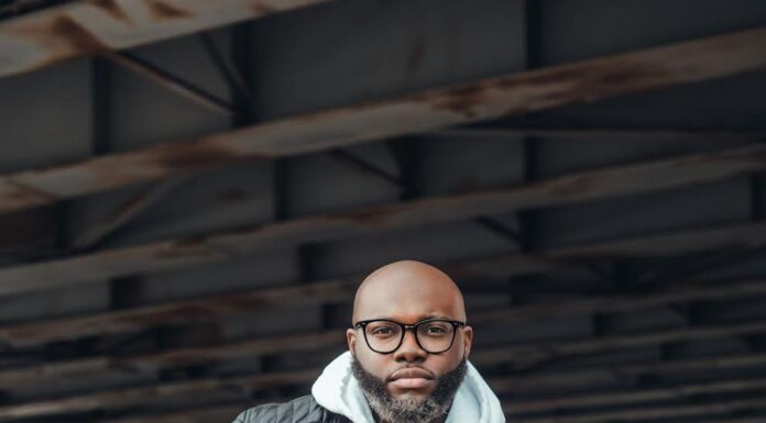 Billboard Gospel Artist Performs Live in Concert to Kick Off Release of Self-Titled Album “Titus Showers”