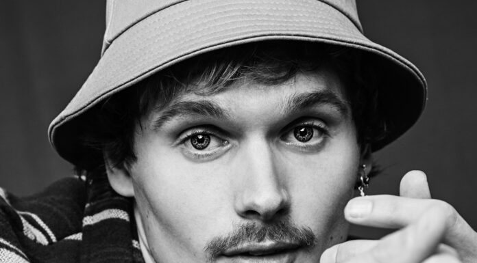 Listen to Waiting For Smith’s Shining New Single Skylight Dawn