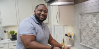 On New Soul Kitchen Chef Jernard Cooks Up A Succulent Seafood Dinner