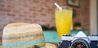 Disconnecting From Work This Vacation: 5 Unplugging Tips