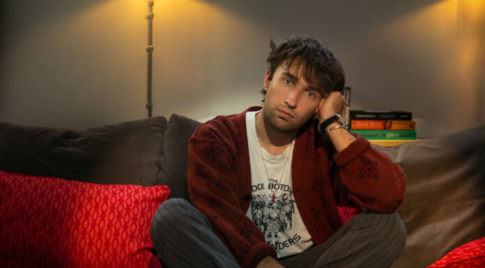 Ritho Releases Dreamy, Infectious, Vulnerable New Single Ritho