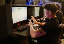 Social Aspects of Online Gaming: Building Communities on Virtual Platforms