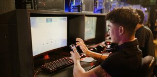 Social Aspects of Online Gaming: Building Communities on Virtual Platforms