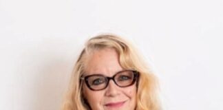 Vicki DeArmon of Sibylline Press Celebrates Female Authors Over Fifty