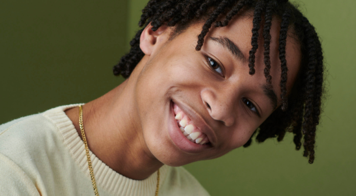 Rising Star Ian Foreman on “I Saw The TV Glow”