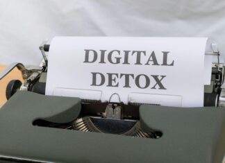 Summer Unplugged: Ditch the Phone and Embrace Real-Life Connection