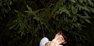 “Water” by Fie Eike – An Immersive Journey of Self-Discovery